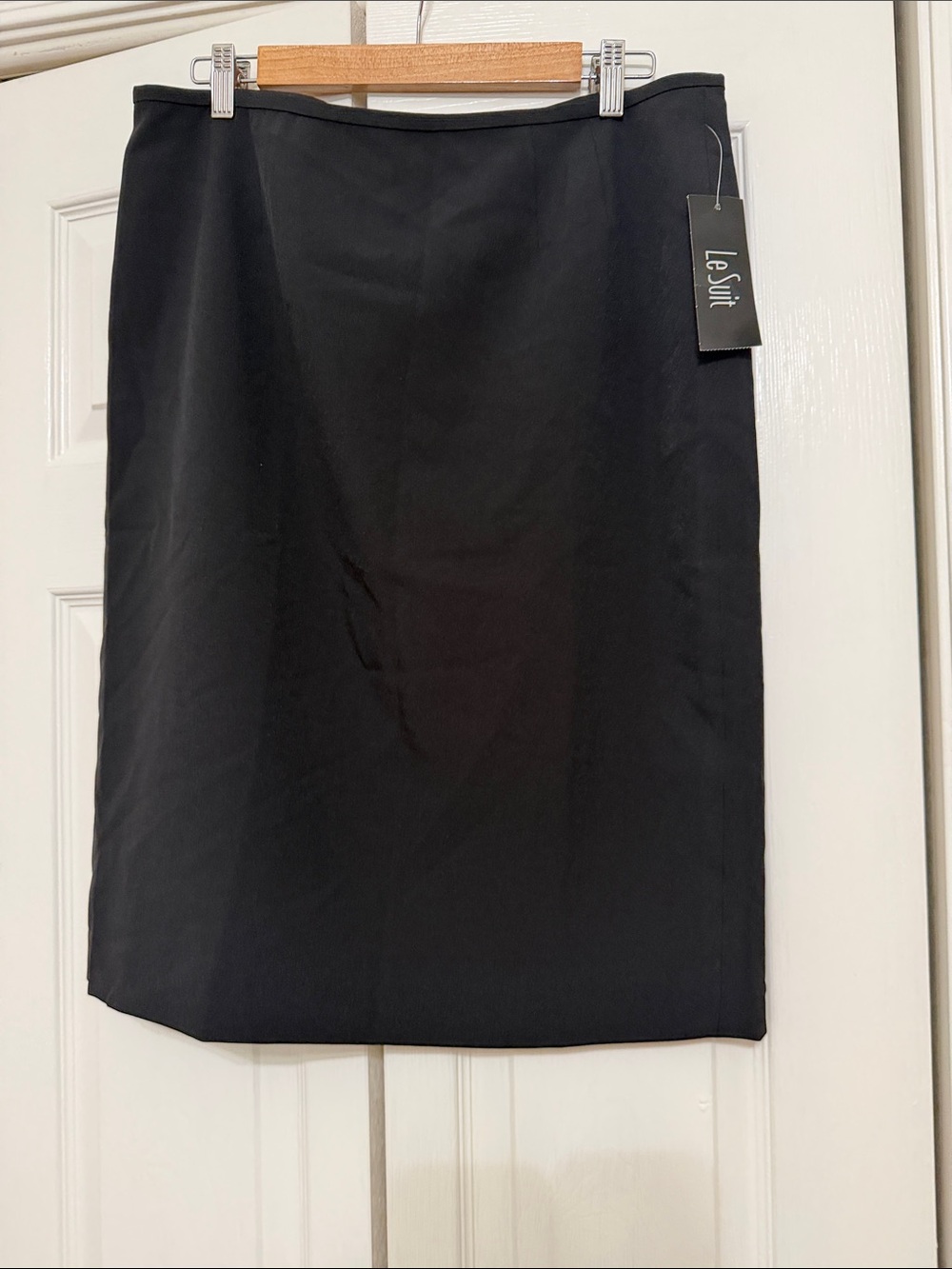Le Suit Black Tailored Pencil Skirt NWT